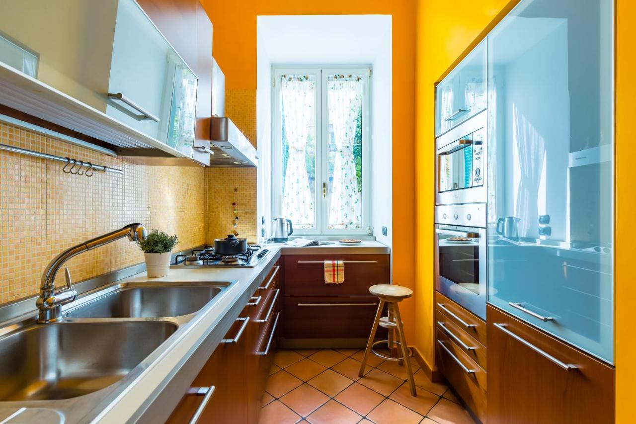 Appartamento A Montesanto By Wonderful Italy Наполи Екстериор снимка