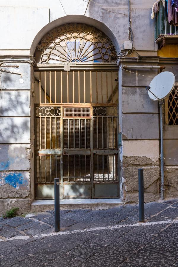 Appartamento A Montesanto By Wonderful Italy Наполи Екстериор снимка