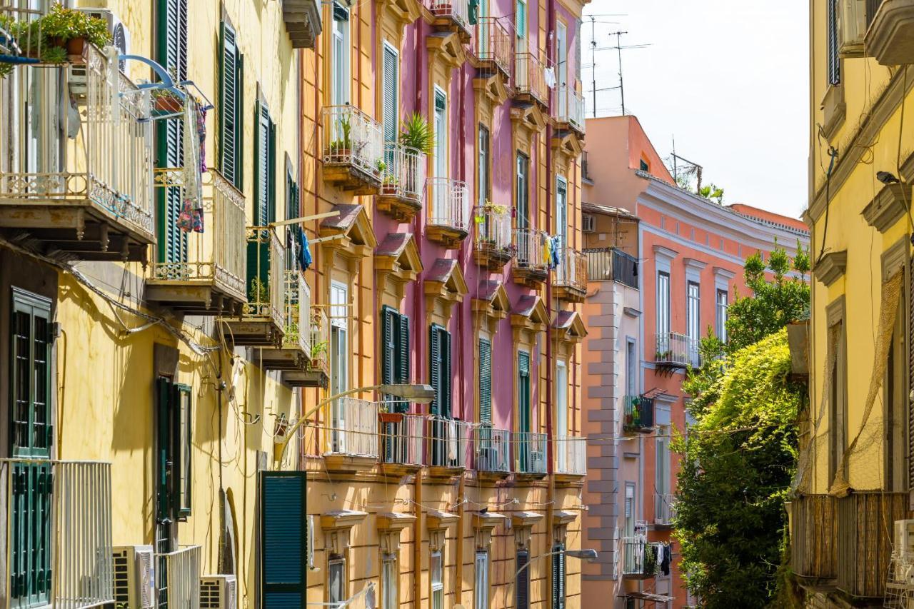 Appartamento A Montesanto By Wonderful Italy Наполи Екстериор снимка